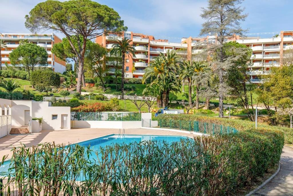 Domaine Des Palmiers - Piscine- Parking - Tennis - Clim คานส์ ภายนอก รูปภาพ